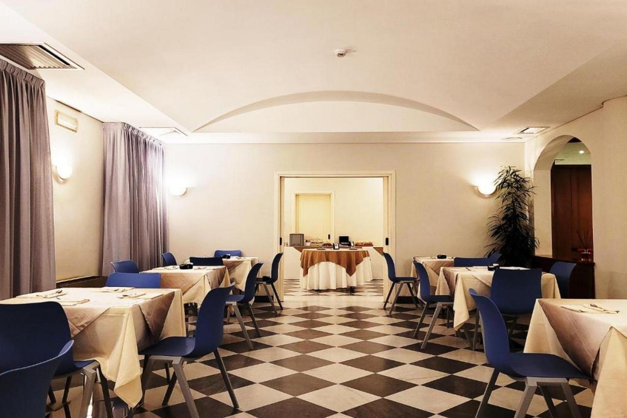 Hotel Аццано-Дечимо Экстерьер фото